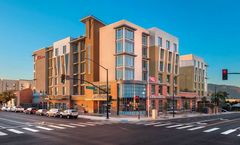 Hilton Garden Inn Burbank Downtown