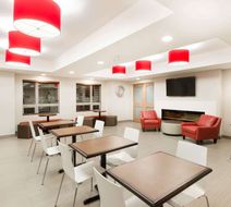 Microtel Inn & Suites, Sudbury Lobby