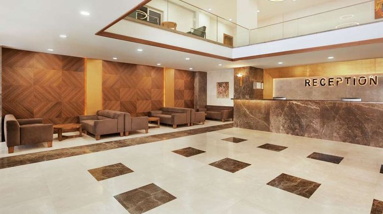 Ramada Hotel & Suites Kusadasi Lobby