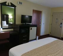 Travelodge Knoxville East Room
