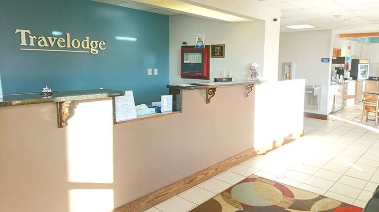 Travelodge Knoxville East Lobby. Images powered by <a href="https://iceportal.shijigroup.com" target="_blank" rel="noopener">Ice Portal</a>.