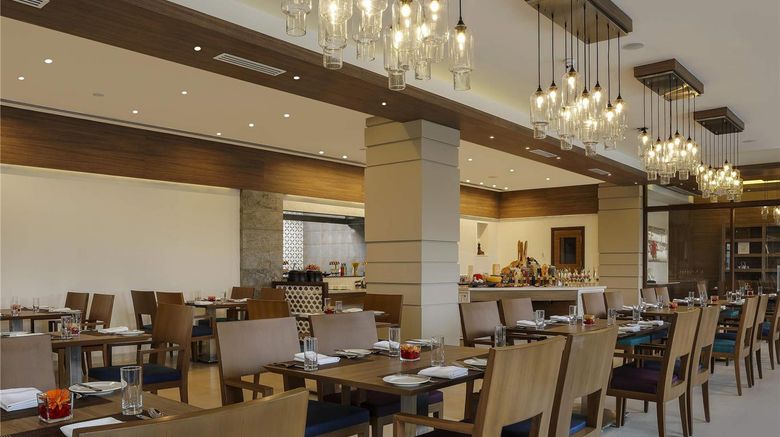<b>Mercure Chennai Sriperumbudur Restaurant</b>. Images powered by <a href="https://iceportal.shijigroup.com/" title="IcePortal" target="_blank">IcePortal</a>.