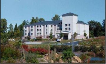 Baymont Inn & Suites Mooresville