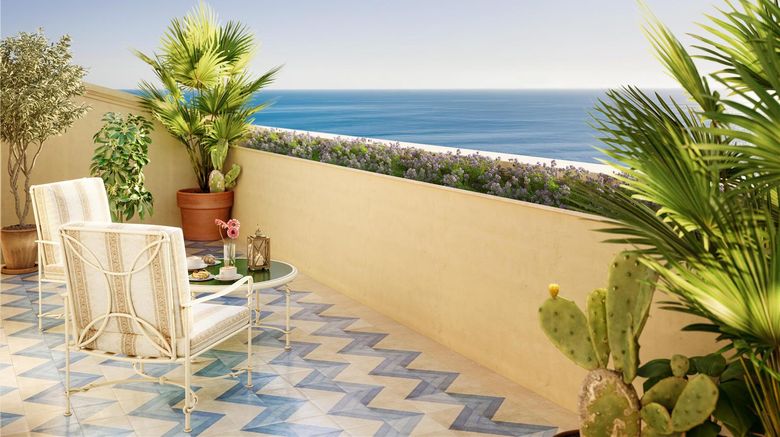 <b>Grand Hotel Timeo, A Belmond Hotel Suite</b>. Images powered by <a href="https://iceportal.shijigroup.com/" title="IcePortal" target="_blank">IcePortal</a>.