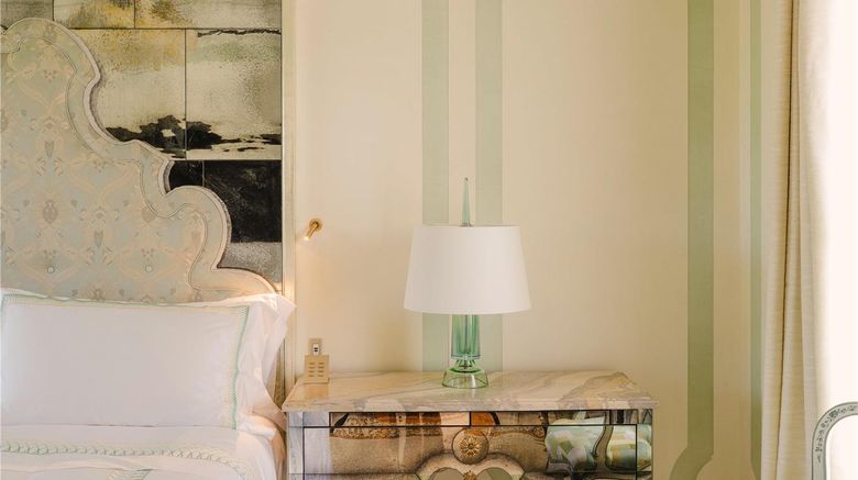 <b>Cipriani, A Belmond Hotel Suite</b>. Images powered by <a href="https://iceportal.shijigroup.com/" title="IcePortal" target="_blank">IcePortal</a>.