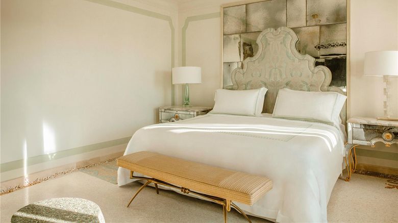 <b>Cipriani, A Belmond Hotel Suite</b>. Images powered by <a href="https://iceportal.shijigroup.com/" title="IcePortal" target="_blank">IcePortal</a>.