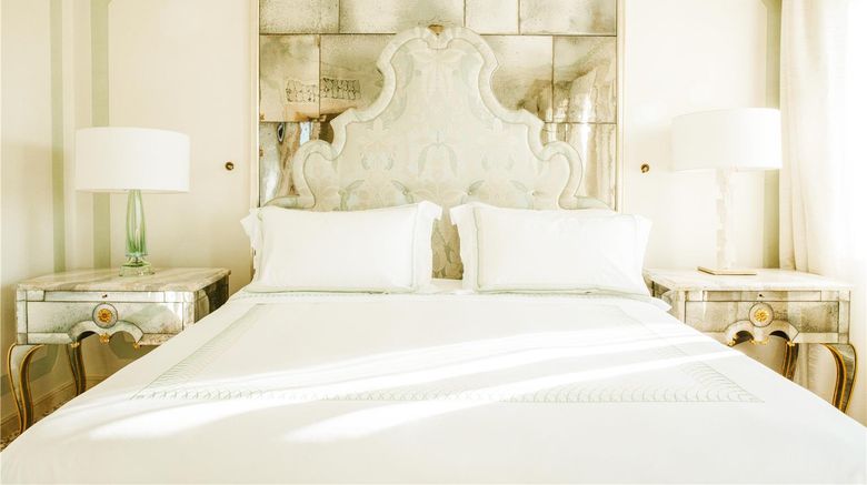 <b>Cipriani, A Belmond Hotel Suite</b>. Images powered by <a href="https://iceportal.shijigroup.com/" title="IcePortal" target="_blank">IcePortal</a>.