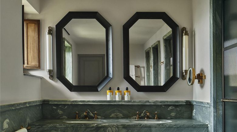 <b>Villa San Michele, A Belmond Hotel Room</b>. Images powered by <a href="https://iceportal.shijigroup.com/" title="IcePortal" target="_blank">IcePortal</a>.