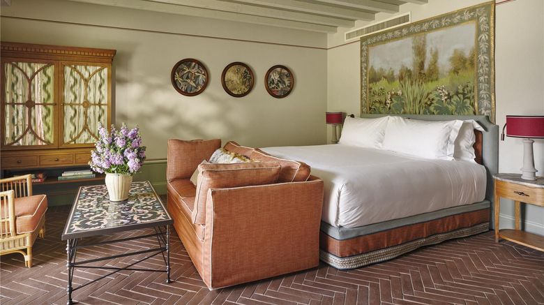 <b>Villa San Michele, A Belmond Hotel Suite</b>. Images powered by <a href="https://iceportal.shijigroup.com/" title="IcePortal" target="_blank">IcePortal</a>.