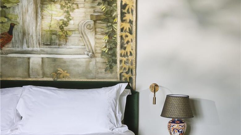<b>Villa San Michele, A Belmond Hotel Suite</b>. Images powered by <a href="https://iceportal.shijigroup.com/" title="IcePortal" target="_blank">IcePortal</a>.