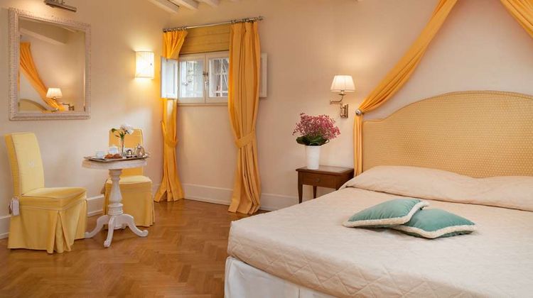 Hotel Executive Suite