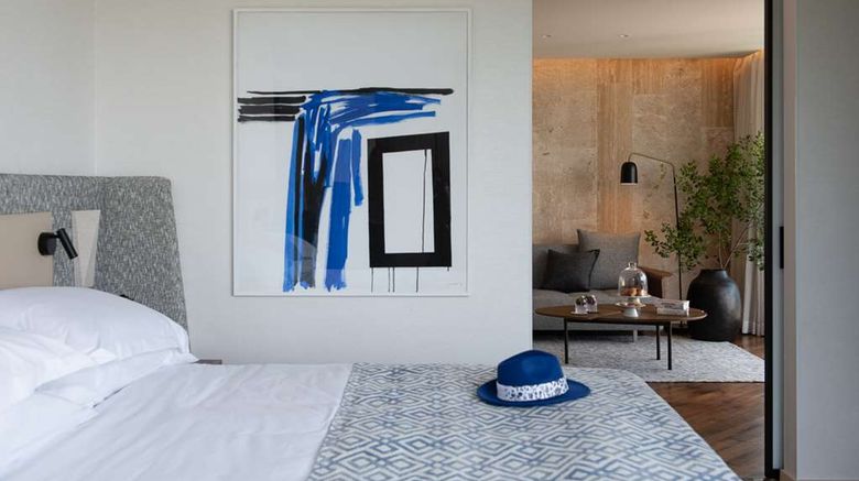 <b>Dan Caesarea Room</b>. Images powered by <a href="https://iceportal.shijigroup.com/" title="IcePortal" target="_blank">IcePortal</a>.