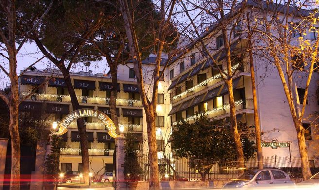 Hotel Donna Laura Palace Exterior