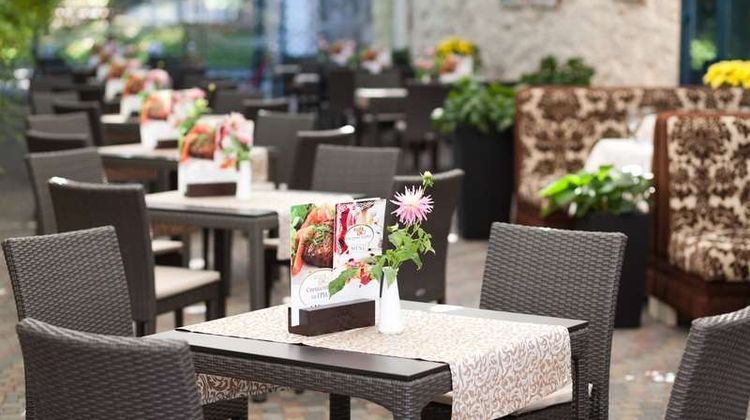 Nadiya Hotel Restaurant