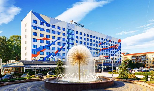 Nadiya Hotel Exterior