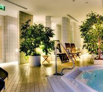 Atlanta Hotel International Leipzig Pool