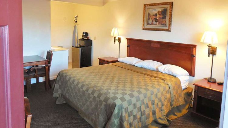 Americas Best Value Inn Hanford Room
