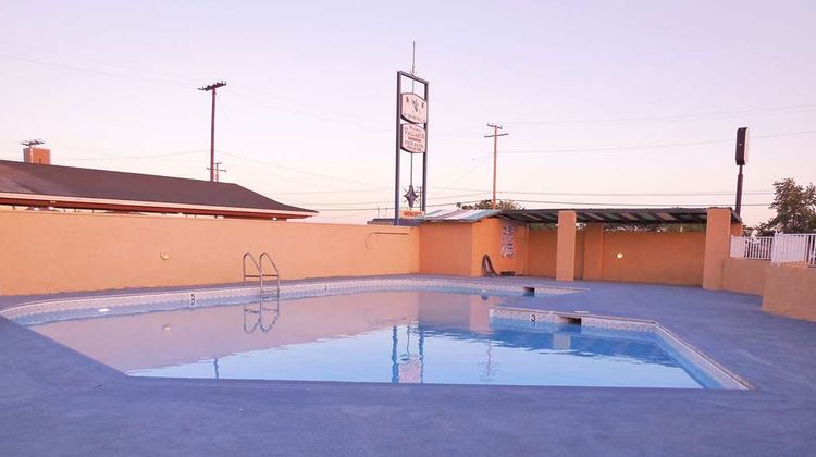 Americas Best Value Inn Hanford Pool
