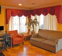 Americas Best Value Inn Hanford Lobby
