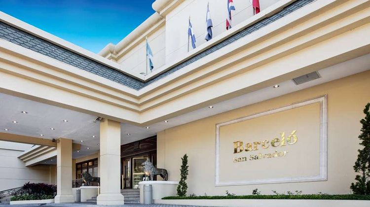 Barcelo San Salvador Exterior