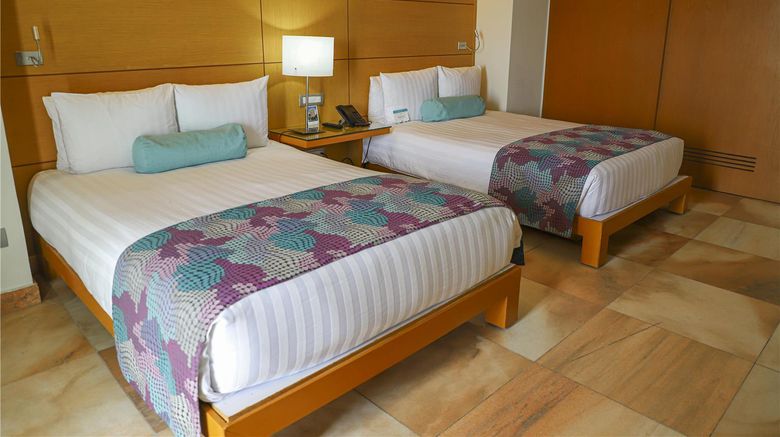<b>Resort Mundo Imperial Room</b>. Images powered by <a href="https://iceportal.shijigroup.com/" title="IcePortal" target="_blank">IcePortal</a>.