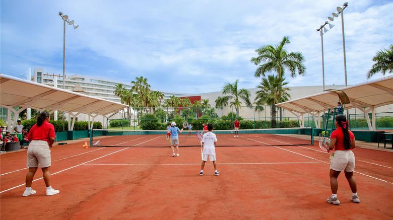 <b>Resort Mundo Imperial Recreation</b>. Images powered by <a href="https://iceportal.shijigroup.com/" title="IcePortal" target="_blank">IcePortal</a>.