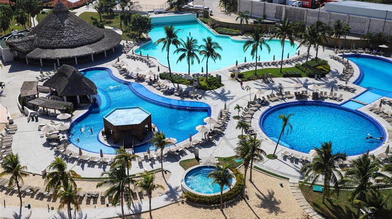 <b>Resort Mundo Imperial Pool</b>. Images powered by <a href="https://iceportal.shijigroup.com/" title="IcePortal" target="_blank">IcePortal</a>.