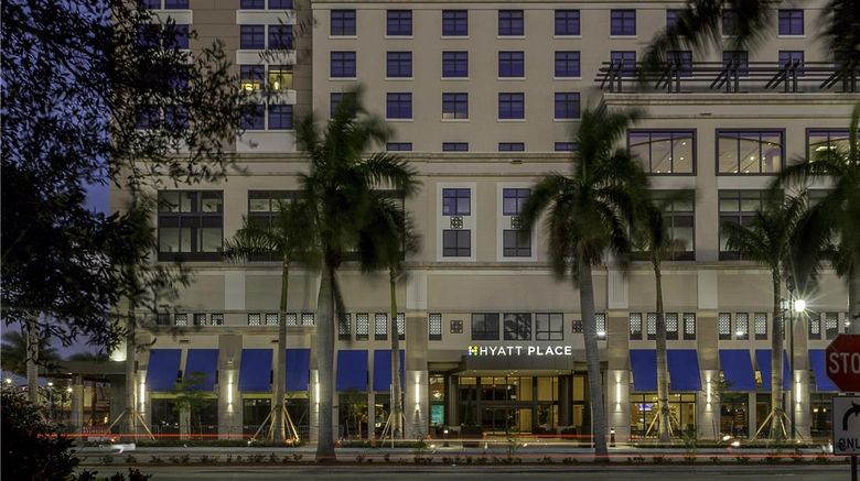 <b>Hyatt Place Boca Raton Exterior</b>. Images powered by <a href="https://iceportal.shijigroup.com/" title="IcePortal" target="_blank">IcePortal</a>.