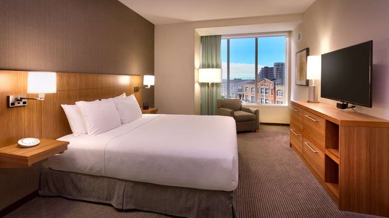<b>Hyatt Place Emeryville/San Francisco Bay Room</b>. Images powered by <a href="https://iceportal.shijigroup.com/" title="IcePortal" target="_blank">IcePortal</a>.