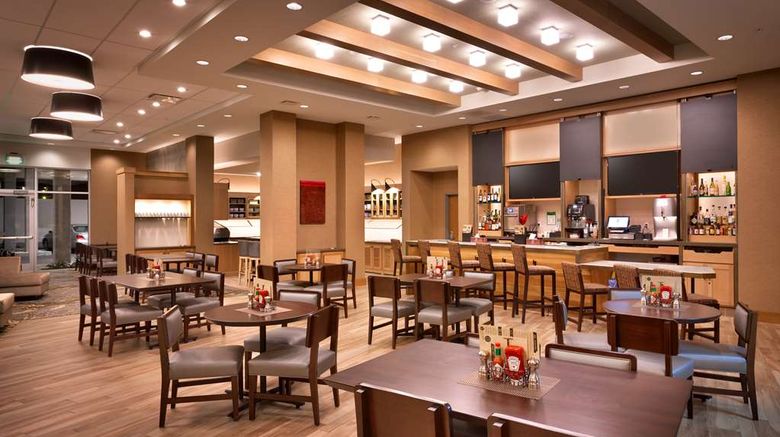 <b>Hyatt Place Emeryville/San Francisco Bay Restaurant</b>. Images powered by <a href="https://iceportal.shijigroup.com/" title="IcePortal" target="_blank">IcePortal</a>.