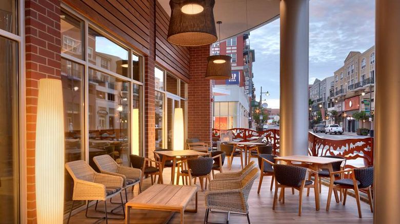 <b>Hyatt Place Emeryville/San Francisco Bay Exterior</b>. Images powered by <a href="https://iceportal.shijigroup.com/" title="IcePortal" target="_blank">IcePortal</a>.