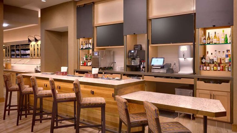 <b>Hyatt Place Emeryville/San Francisco Bay Restaurant</b>. Images powered by <a href="https://iceportal.shijigroup.com/" title="IcePortal" target="_blank">IcePortal</a>.