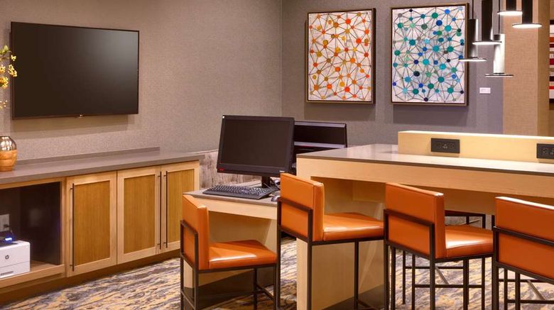 <b>Hyatt Place Emeryville/San Francisco Bay Lobby</b>. Images powered by <a href="https://iceportal.shijigroup.com/" title="IcePortal" target="_blank">IcePortal</a>.