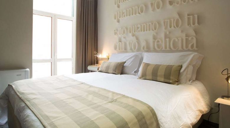 <b>Santa Brigida Room</b>. Images powered by <a href="https://iceportal.shijigroup.com/" title="IcePortal" target="_blank">IcePortal</a>.