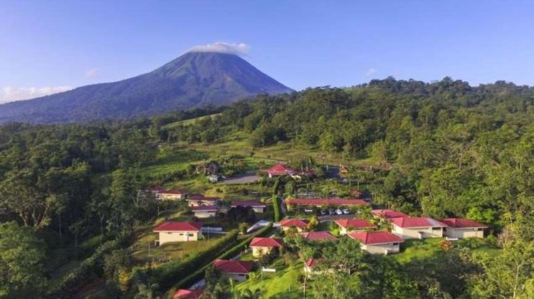 Arenal Volcano Inn Exterior