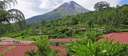 Arenal Volcano Inn Exterior