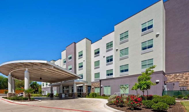 Best Western Plus Roland Inn & Suites Exterior