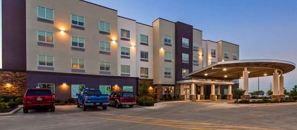 Best Western Plus Roland Inn & Suites Exterior