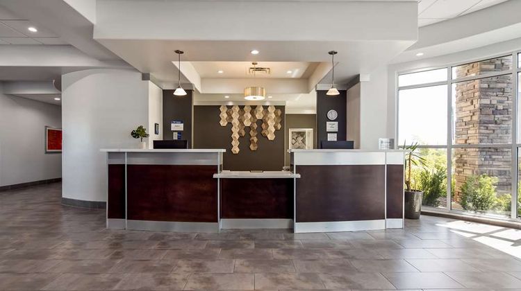 Best Western Plus Roland Inn & Suites Lobby