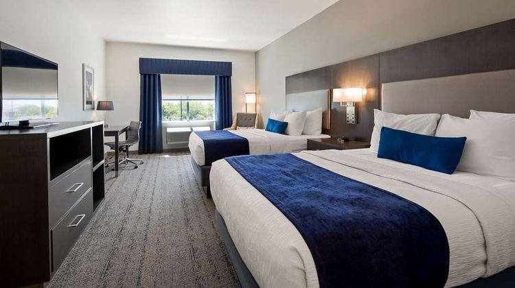 Best Western Plus Roland Inn & Suites Room
