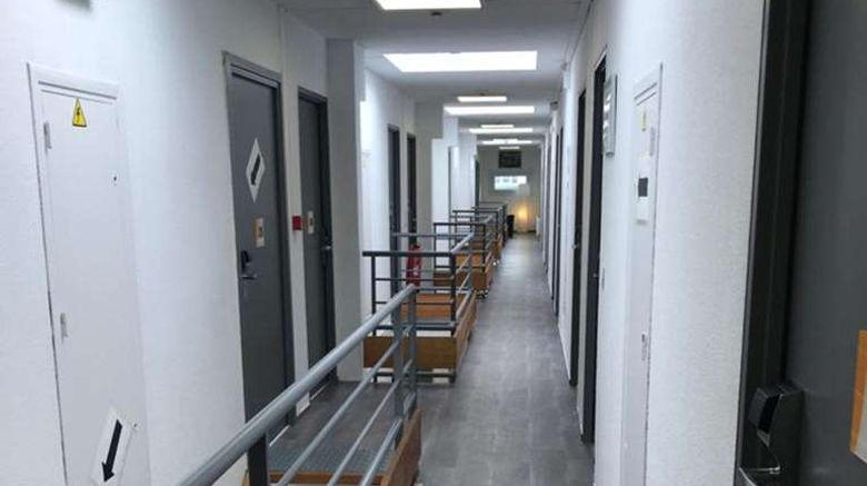 <b>Premiere Classe Rennes Sud Est Lobby</b>. Images powered by <a href="https://iceportal.shijigroup.com/" title="IcePortal" target="_blank">IcePortal</a>.
