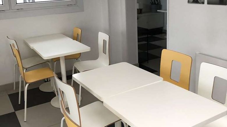 <b>Premiere Classe Rennes Sud Est Restaurant</b>. Images powered by <a href="https://iceportal.shijigroup.com/" title="IcePortal" target="_blank">IcePortal</a>.
