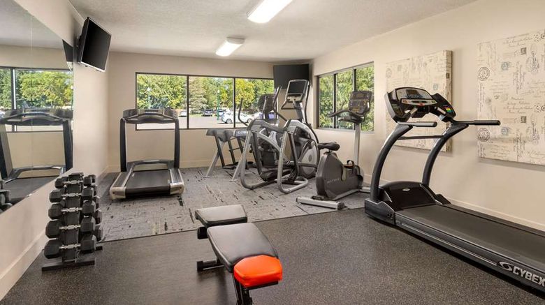 <b>Baymont Inn & Suites Owatonna Health</b>. Images powered by <a href="https://iceportal.shijigroup.com/" title="IcePortal" target="_blank">IcePortal</a>.