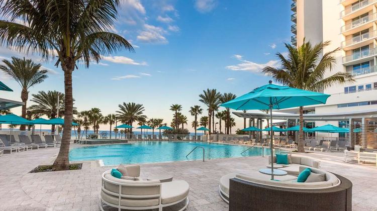 Wyndham Grand Clearwater Beach Pool