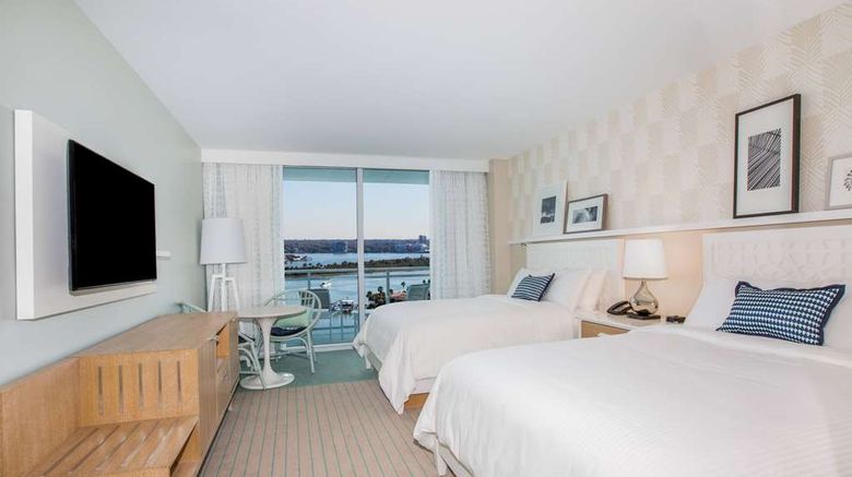 <b>Wyndham Grand Clearwater Beach Room</b>. Images powered by <a href="https://iceportal.shijigroup.com/" title="IcePortal" target="_blank">IcePortal</a>.