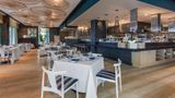 <b>Wyndham Grand Clearwater Beach Restaurant</b>. Images powered by <a href="https://iceportal.shijigroup.com/" title="IcePortal" target="_blank">IcePortal</a>.