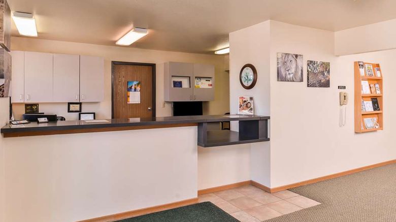 <b>Americas Best Value Inn Missouri Valley Lobby</b>. Images powered by <a href="https://iceportal.shijigroup.com/" title="IcePortal" target="_blank">IcePortal</a>.