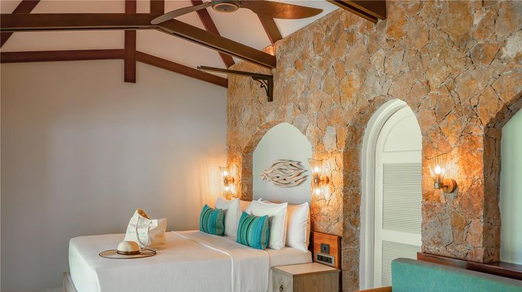 Paradise Sun Hotel Room