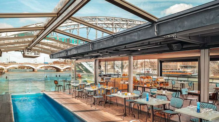 OFF Paris Seine Floating Hotel Pool