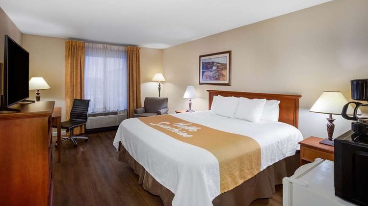 Days Inn Cuba Room